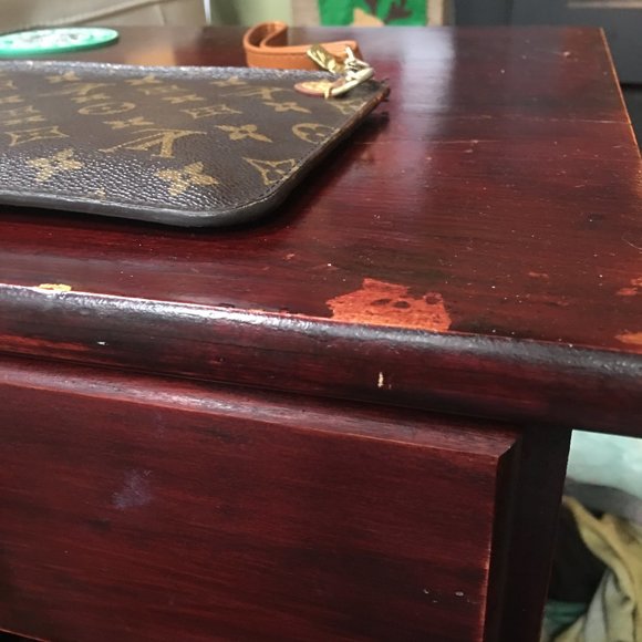 Authentic Louis Vuitton Neverfull GM Clutch Pivione - Picture 5 of 9